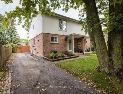 125 MONMORE Road, London North, ON N6G 2W7