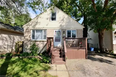 56 FORBES Street, London South, ON N6J 1L5