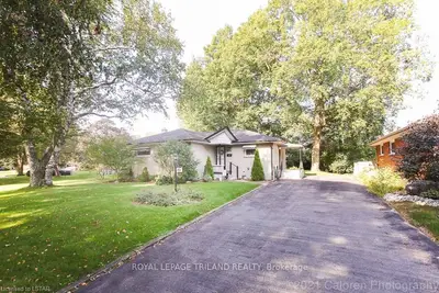 49 MARK Street, London East, ON N5V 2G7