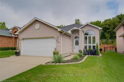 660 THORNWOOD Drive, London North, ON N6H 5J6