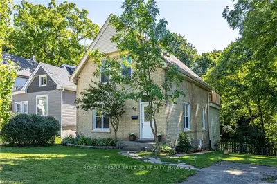 46 Springbank Drive, London South, ON N6J 1E3