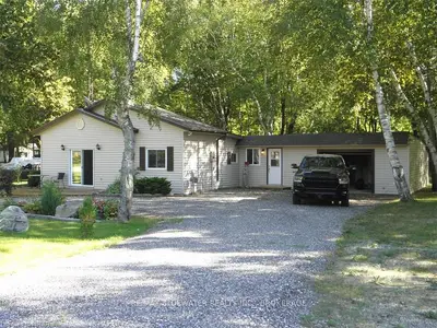 6305 LONDON Road, Kettle Point 44, ON N0N 1J2