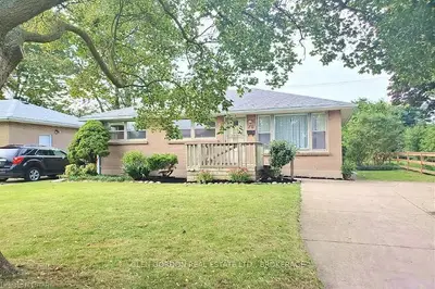 79 JASPER Crescent, London East, ON N5W 1J9