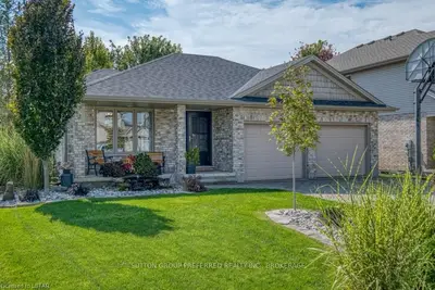 88 LAURA Lane, Strathroy-Caradoc, ON N7G 4K9