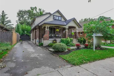 26 MCKENZIE Avenue, London South, ON N6C 1V3