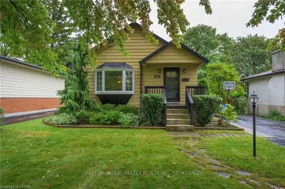 374 NORTHBRAE Drive, London East, ON N5Y 2G8