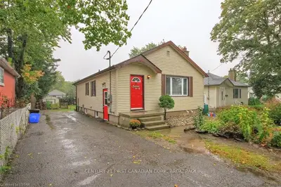 11 Montague Place, London East, ON N5W 2K4