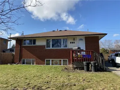 208 Burnside Drive, London East, ON N5V 1B7