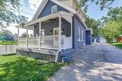 12 WESTON Street, London South, ON N6C 1R1