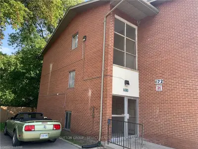 1172 Hamilton Road 310, London East, On N5w 1a9