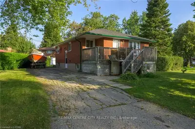 42 AGINCOURT Gardens, London South, ON N5Z 4E4