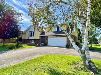 152 EWEN Avenue, Southwest Middlesex, ON N0L 1M0