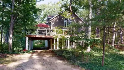 10270 DOGWOOD Crescent, Lambton Shores, ON N0M 1T0