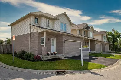 960 Bitterbush Crescent 35, London North, On N6h 0g1