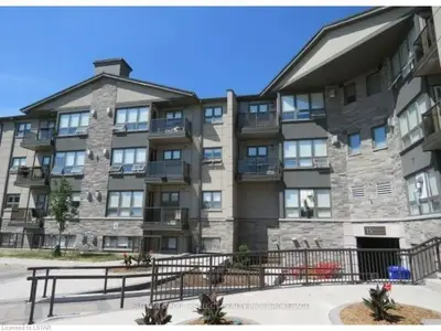 15 JACKSWAY Crescent 311, London North, ON N5X 3T8