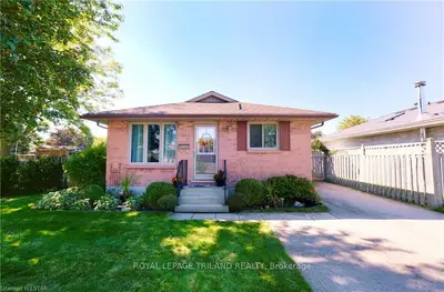 5 HESLER Crescent, London East, ON N5V 3W9