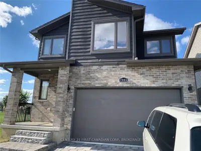 2003 CLAYRIDGE Way, London North, ON N6G 5K5