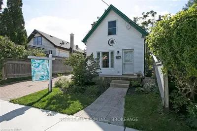 17 BRISCOE Street W, London South, ON N6J 1L9