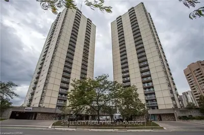 323 COLBORNE Street 1205, London East, ON N6B 3N8