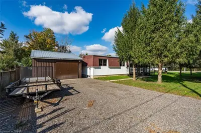 3171 RIVER Street, Brooke-Alvinston, ON N0N 1A0