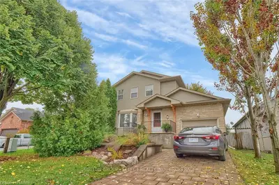 6 Eula White Place, London South, ON N5Z 5C2