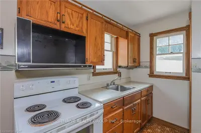 55 HIGHWAY Avenue, London South, ON N6C 2K4