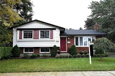 124 BRECKENRIDGE Crescent, London South, ON N6E 1H7