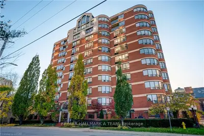 7 PICTON Street 901, London East, ON N6B 3N7