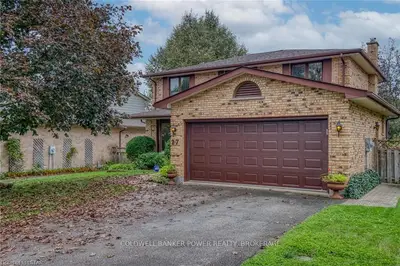 27 WALMER Gardens, London North, ON N6G 4H4