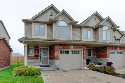 3399 CASTLE ROCK Place 24, London South, ON N6L 0C8