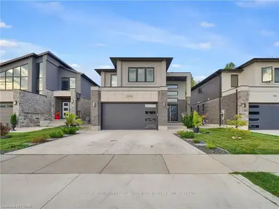 1432 LAWSON Road, London North, ON N6G 5K9