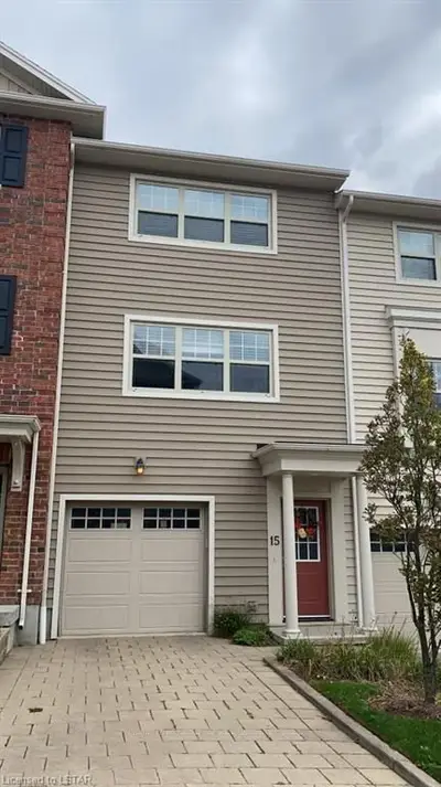1850 BEAVERBROOK Avenue 15, London North, ON N6H 0G7