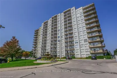 353 W COMMISSIONERS Road W 404, London South, ON N6J 0A3