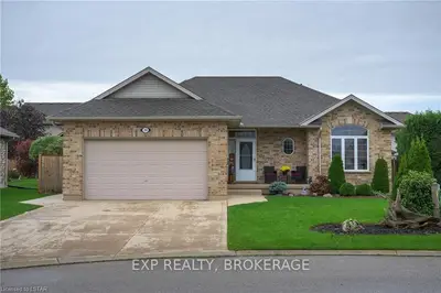 159 Plymouth Court, Central Elgin, On N0l 1b0