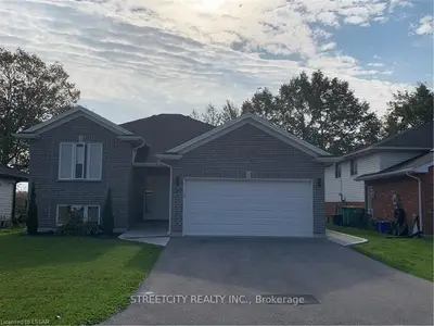 267 SOUTH Street, Southwest Middlesex, ON N0L 1M0