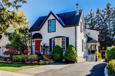145 Elworthy Avenue, London South, ON N6C 2M6