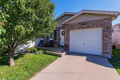 504 CHANTEL Court, Sarnia, ON N7S 6H7