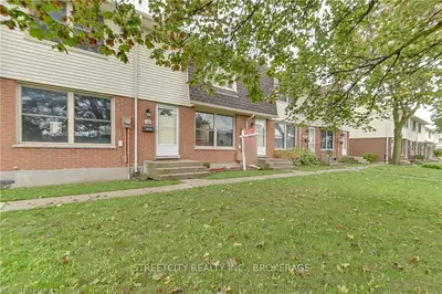 51 SHOLTO Drive 114, London South, ON N6E 2H9