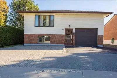 800 PHYLLIS Street, London South, ON N6J 2Z5