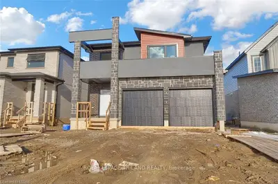 1855 APPLEROCK Avenue, London North, ON N6G 0X7