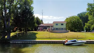 9952 PRINCE PHILLIP ST Street, Lambton Shores, ON N0M 2T0