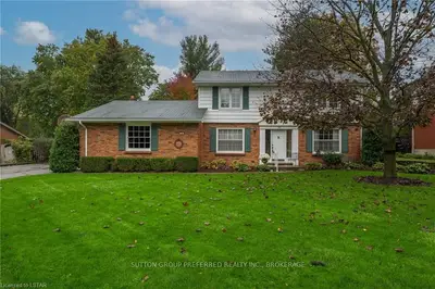33 INDIAN Road, London North, ON N6H 4A6