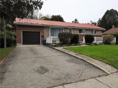 129 Metcalfe Street, Ingersoll, On N5c 3j5
