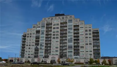 260 VILLAGEWALK Boulevard 201, London North, ON N5X 0A6