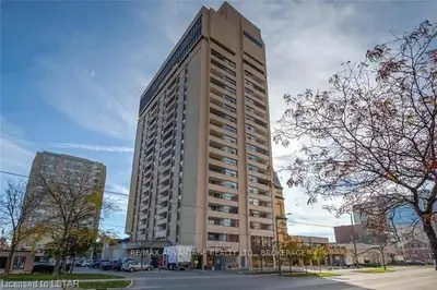 389 DUNDAS Street 2402, London East, ON N6B 3L5