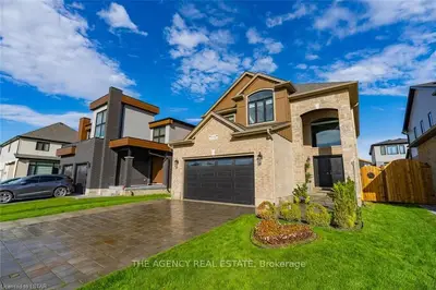 2412 BLACK RAIL Terrace, London South, ON N6K 0H3