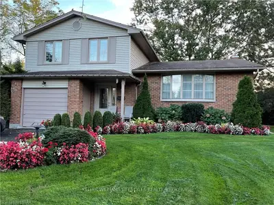 143 ST.LAWRENCE Boulevard, London South, ON N6J 3W4