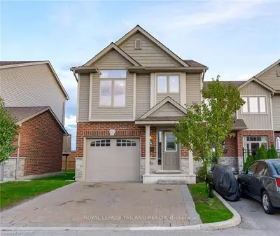 3399 CASTLE ROCK Place 10, London South, ON N6L 0C8