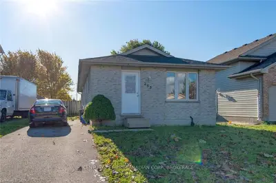 255 FLEMING Drive, London East, ON N5V 4Y8