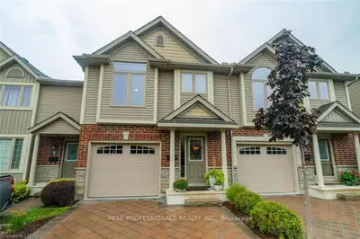 2145 NORTH ROUTLEDGE Park 10, London North, ON N6G 0J8